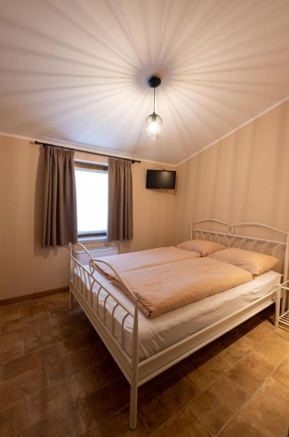 Farm Stay Malovscevo Vitovlje ภายนอก รูปภาพ